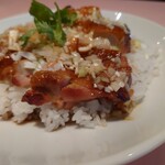 シェフス - 海南丼、1,200円。