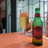 シェフス - 青島ビール、770円。