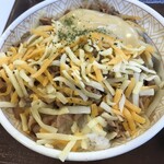 Sukiya - チーズ牛丼はいいね。他のと比べて塩辛くないのもいい。ただ、もっと汁だくが良かった。