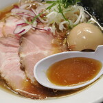 麺処 晴 - スープ