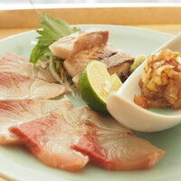 ダイナミックキッチン＆バー 響  西新宿野村ビル店 - 刺身＆焼霜＆なめろう