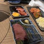 Jimbou Yakiniku Ryouriten - 