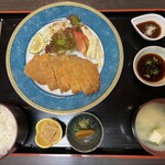 和風味処 鬼太郎 - ロースとんかつ定食