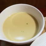 キッチン ブルー グローブ - コーンスープはメチャ濃厚