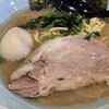 横浜家系ラーメン 銀家 札幌宮の森本店
