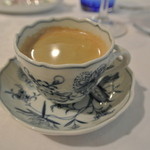 シェ・モンピエール - 渋い！マイセンのデミタスカップ。美味しいエスプレッソ。