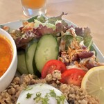 ル スーリール - Ａコース：ランチプレート(\1,450) ガパオライス