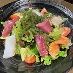 団欒酒場 赤とんぼ - お刺身サラダ