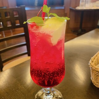 カフェ&レストラン花水木_1