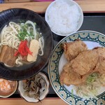 Gohan-Ya Babaa - 唐揚げそば定食980円