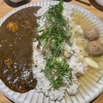 北浜 丁子 - 鶏もつ味噌ちゃんこカレーと夏ごはん