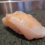 Sushi Uehara - ホタテ。肉厚。