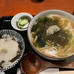 饂飩とお酒 からほり きぬ川 - 白昆布うどん、とろろめしセット