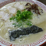 二刀流 - 久留米黒とんこつラーメン(税込780円)