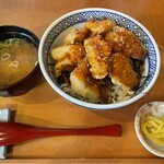 百姓庵 三九十(みこと) - 本日のランチ　ヤンニョムチキン丼　1,150円