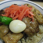 吉野家 - 紅生姜でお化粧した、焼き鳥つくね丼