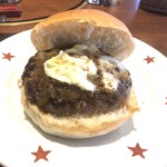 ステーキのどん - ハンバーグはバンズに挟んで頂きました!!