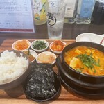韓国風居酒屋 駿 - 油カススンドゥブ