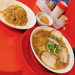 丸高中華そば神戸二宮 県庁前店 - 