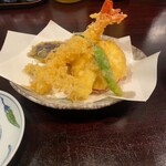 川せみ - 天ぷら(なす、ししとう、ヤングコーン、さつまいも、海老、イカ)