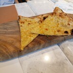 EATALY - チーズのピッツァ