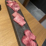 Yanagibashi Yakiniku Waniku - 牛タン3種