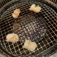 柳橋焼にく わにく - ホルモン
