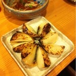 かつきり - <2013/09>ジャンボにんにく炭火焼き（250円）