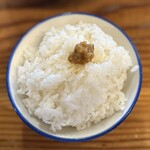 らーめん 天天有 - 鹿児島県伊佐米に肉味噌をのせて頂きました。