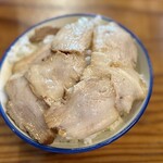 らーめん 天天有 - オリジナルチャーシューめし　手間暇かけているのが伝わります。口の中でとろけます。最高！