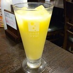 居酒屋インドカレー アジア料理チャンドラマ - マンゴーラッシー