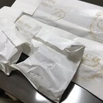 粉とクリーム - 魅惑のライソアップ。