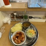 カレーの店 ガン爺 - ランチ普通(8月はチキンムガール)