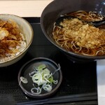 Yudetarou - そば　ミニ野菜かき揚げ丼セット　630円税込