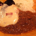 ブルックスカレー食堂 - 長沼ベーコン　揚げナスのチーズカレー　８５０円　【　２０１３年９月　】