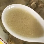 ラーメンまむし - スープはこんな感じ