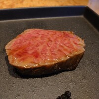 鉄板焼きWAGYU LIVERARY - 最高級黒毛和牛 ステーキ