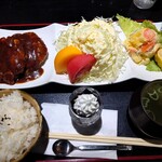 ほびーい喫茶店 - ハンバーグセット 750円(税込)。