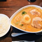 バルム食堂 - カリ〜ら〜麺・半ライス付き