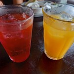 喫茶 百福 - ソーダ、オレンジジュース