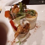 バルひげ - バーベキューチキンのトルティーヤロール６００円