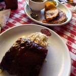 バブルオーバー - リブ（1/4）とビリアタコス