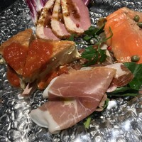 国産熟成焼肉 肉バル ドウラクコリーダ ランドマーク店 - 