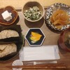 OMUSUBI CAFE - (2023/8 訪問)C:おむすびもう1個セット(A:スタンダードセット 1300円+追加おむすびを100円引きで追加できるセットです。