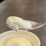 TRATTORIA ROSSO - 期間限定サービスのクリームチーズのジェラート