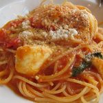 スパゲッティー　水牛モッツァレラ、バジリコ・トマトソース　１６８０円