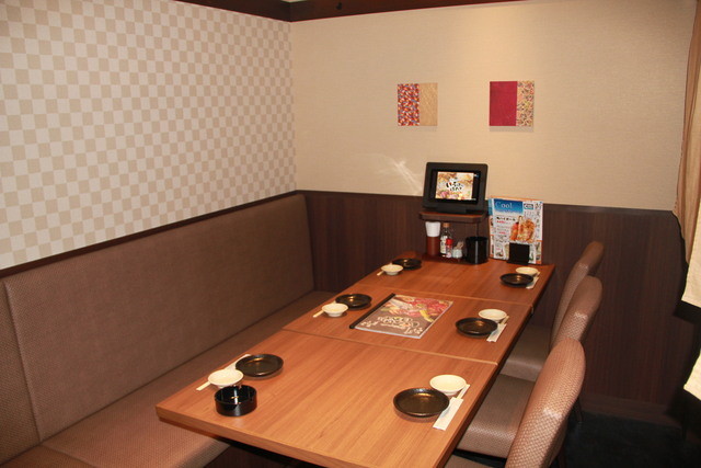 Loites レストラン 飲食店の検索 いろはにほへと上大岡カミオ店