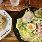 麺恋亭 - 【’23.7】冷やし中華サラダ仕立て+半炒飯　940えん