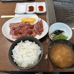 美江 - 【2023.8.16(水)】カルビ定食（ライス・漬物・味噌汁付き）1,150円