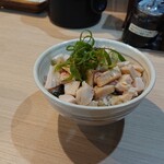 麺屋 さん田 - 鶏チャーシュー丼